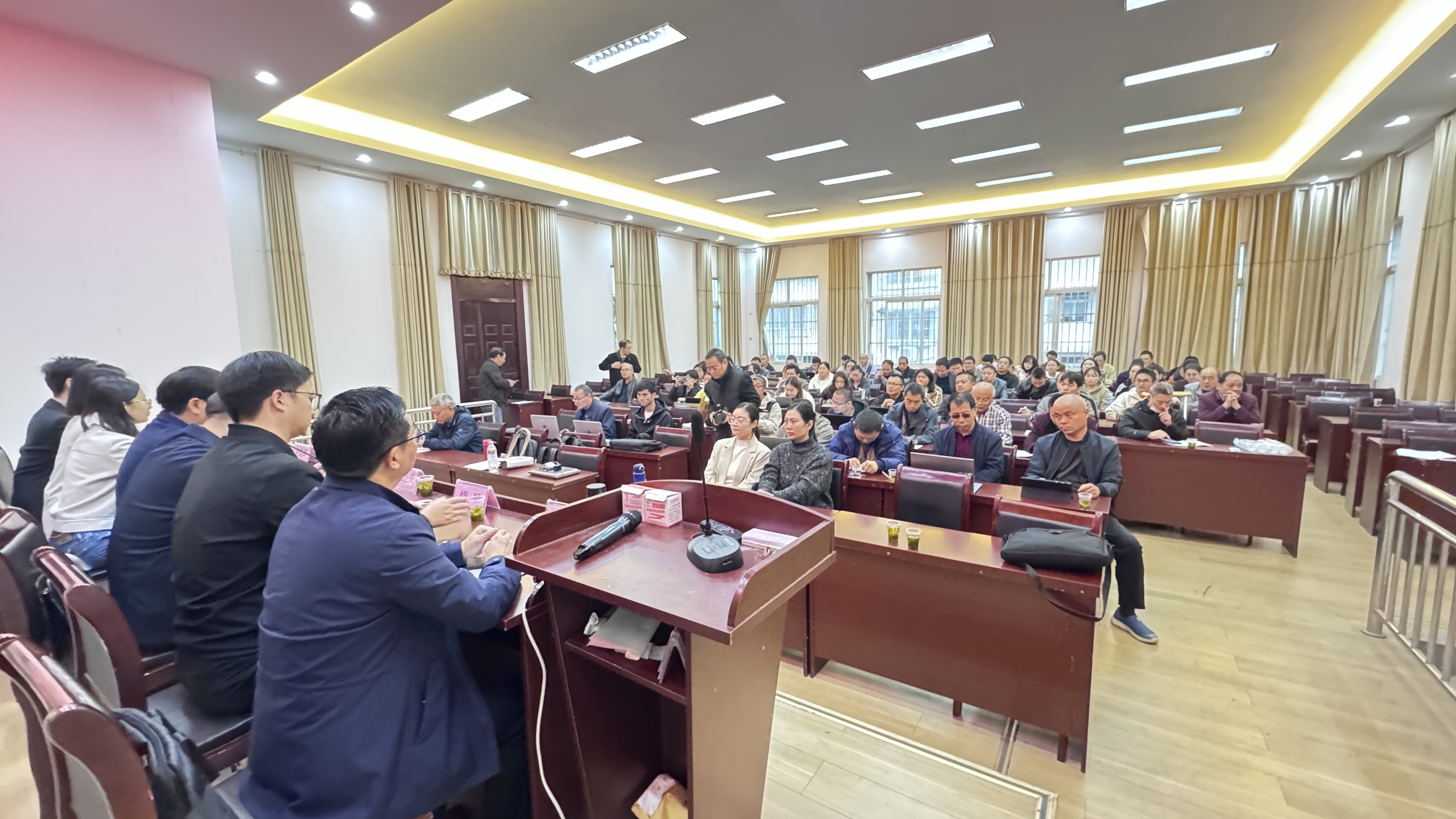 老河口市举办科技教师培训