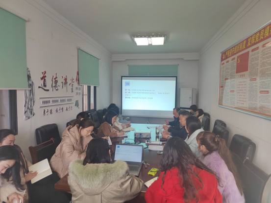 老河口市科协及科技馆召开“收心会”