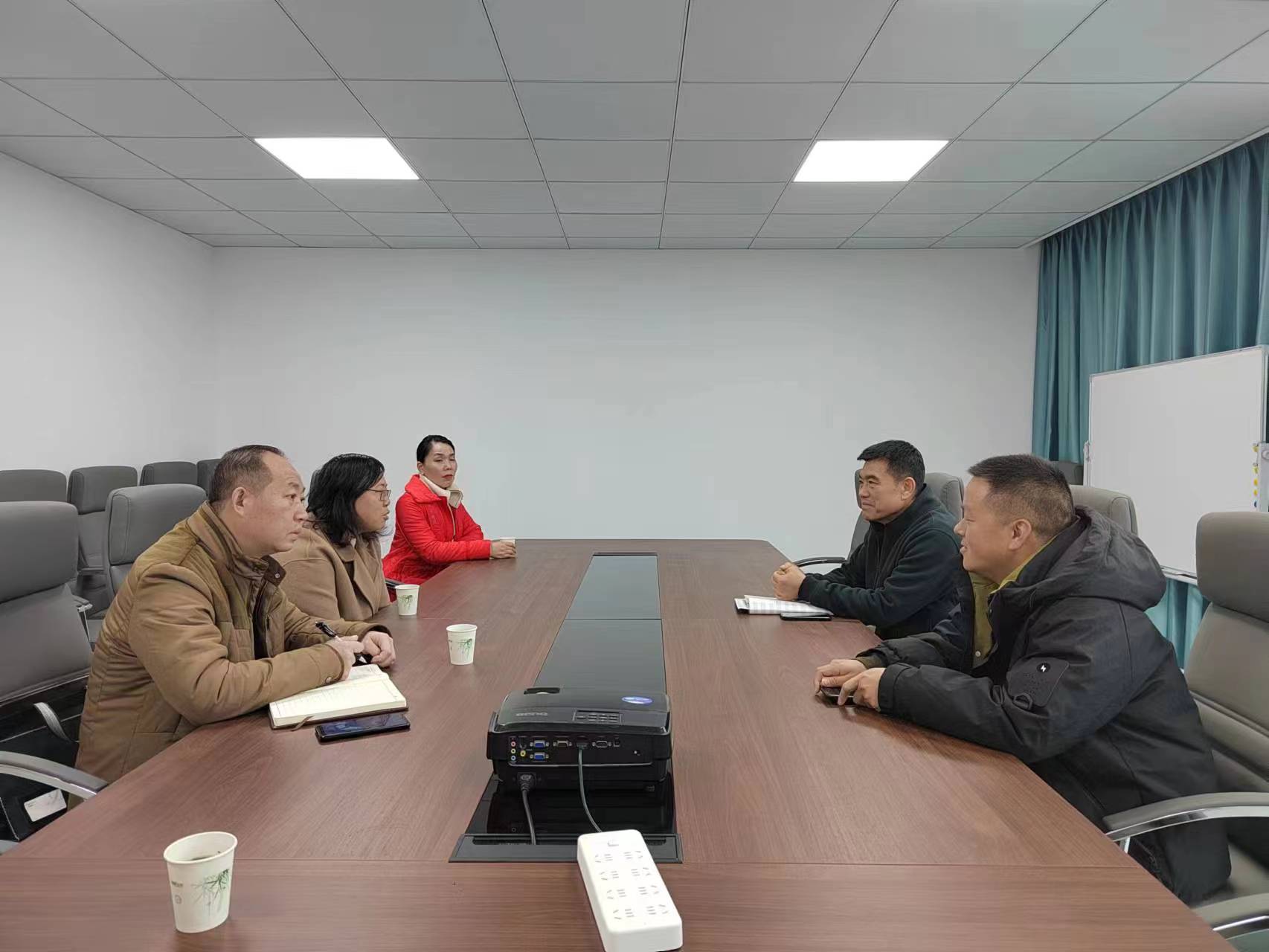 老河口市科协深入企业开展科普调研工作
